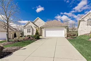 2002 Fox Trace Trail, Cuyahoga Falls, OH 44223 - Photo 2