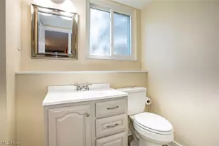 18267 Walnut Dr, Strongsville, OH 44149 - Photo 16