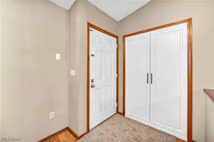 5279 Creekside Blvd, Brunswick, OH 44212 - Photo 4