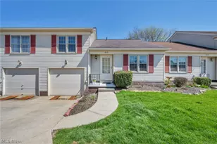 5279 Creekside Blvd, Brunswick, OH 44212 - Photo 2