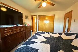 22179 Valley View Dr, West Lafayette, OH 43845 - Photo 16