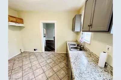 3625 Newark Avenue, Loveland, OH 44109 - Photo 8