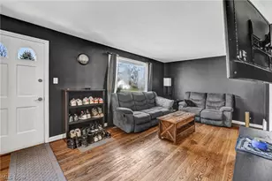 4911 Tuxedo Ave, Parma, OH 44134 - Photo 8