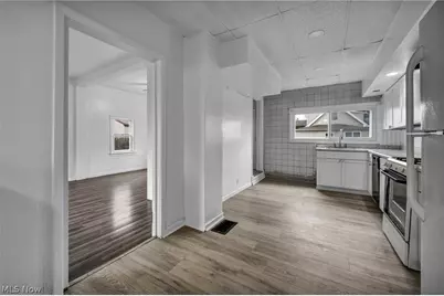 12831 Carrington Avenue, Loveland, OH 44135 - Photo 4