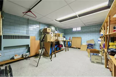 14560 Cenfield Street NE, Alliance, OH 44601 - Photo 34