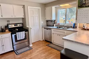 38026 Barber Ave, Willoughby, OH 44094 - Photo 16