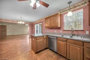 39896 Hope Ct, Elyria, OH 44035 - Photo 10