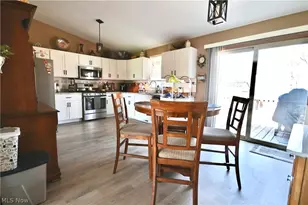 4942 Signature Cir, Austintown, OH 44515 - Photo 10