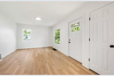 1146 Packard Drive, Akron, OH 44320 - Photo 6
