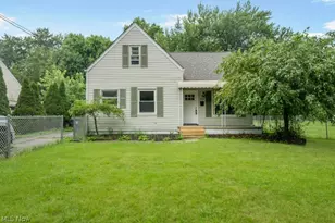 1146 Packard Dr, Akron, OH 44320 - Photo 1