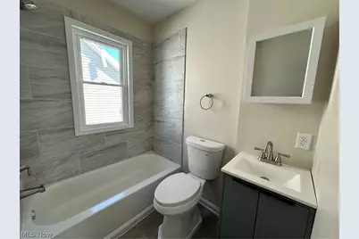 13623 Thornhurst Avenue, Garfield Heights, OH 44105 - Photo 20