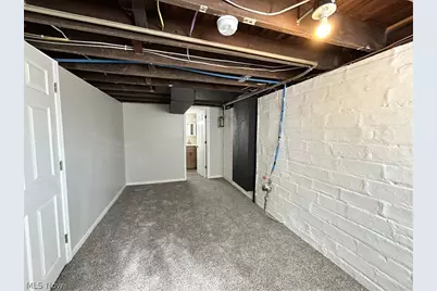 13623 Thornhurst Avenue, Garfield Heights, OH 44105 - Photo 24