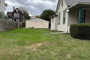 435 Hazlett Ave NW, Canton, OH 44708 - Photo 2