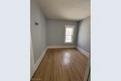 946 E 79th Street, Loveland, OH 44103 - Photo 14