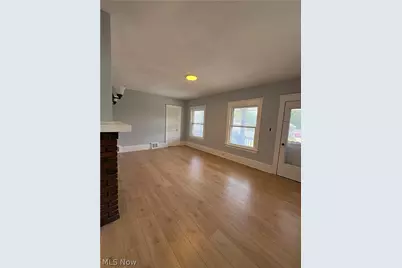 946 E 79th Street, Loveland, OH 44103 - Photo 16