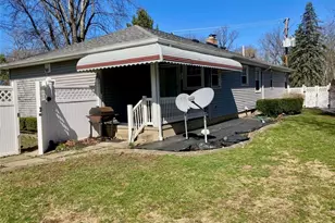 2305 S Schenley Ave, Youngstown, OH 44511 - Photo 6