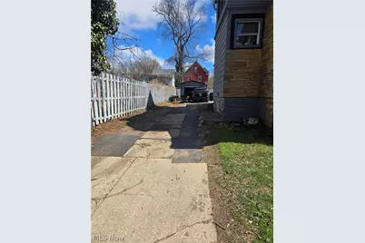 1359 E 110th Street, Loveland, OH 44106 - Photo 2