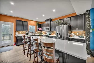 34566 Ethan Way, Willoughby, OH 44094 - Photo 12