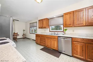 9810 Daniels Rd, Seville, OH 44273 - Photo 10