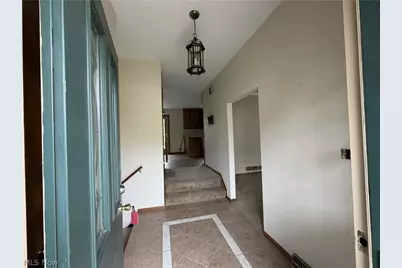 113 Martha Drive, St Clairsville, OH 43950 - Photo 4