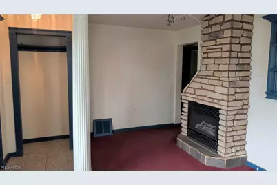 1857 12th Street SW, Akron, OH 44314 - Photo 4