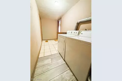 1811 Grace Avenue NE, Canton, OH 44705 - Photo 16