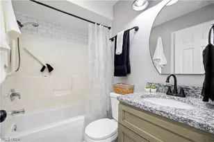 105 N Woodhill Dr, Amherst, OH 44001 - Photo 18