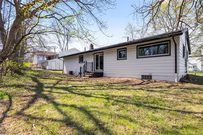 105 N Woodhill Drive, Amherst, OH 44001 - Photo 30