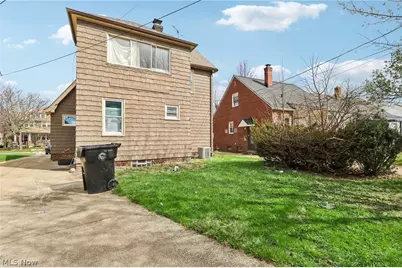 18310 La Salle Avenue, Loveland, OH 44119 - Photo 4