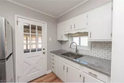 19251 Abby Avenue, Euclid, OH 44119 - Photo 18
