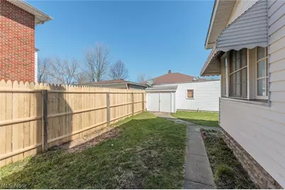19251 Abby Avenue, Euclid, OH 44119 - Photo 40