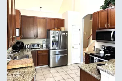 15220 Chestnut Oak Lane, Strongsville, OH 44149 - Photo 6