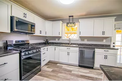 19 Osborne Street, Washington, WV 26181 - Photo 14