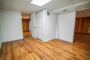 19 Osborne St, Washington, WV 26181 - Photo 46