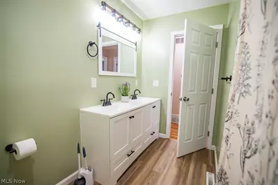 19 Osborne Street, Washington, WV 26181 - Photo 32