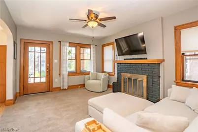 2416 4th Street, Cuyahoga Falls, OH 44221 - Photo 4