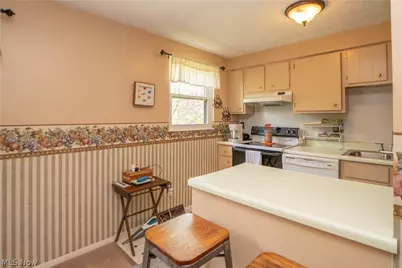 1744 Oak Trail Street NE, Massillon, OH 44646 - Photo 10
