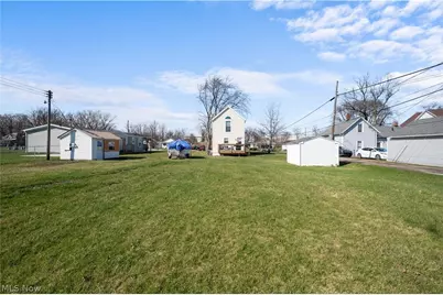 515 W 2nd Street, Port Clinton, OH 43452 - Photo 24
