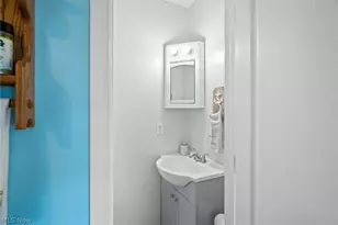 515 W 2nd St, Port Clinton, OH 43452 - Photo 14