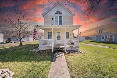 515 W 2nd Street, Port Clinton, OH 43452 - Photo 1
