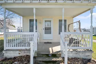 515 W 2nd St, Port Clinton, OH 43452 - Photo 4