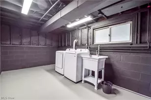 447 St Lawrence Blvd, Eastlake, OH 44095 - Photo 42