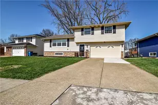 447 St Lawrence Blvd, Eastlake, OH 44095 - Photo 2