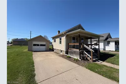 438 Nugent Street, Newcomerstown, OH 43832 - Photo 2