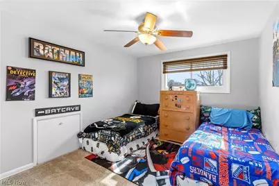 6911 Lantern Lane, Parma Heights, OH 44130 - Photo 18