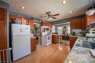 2605 Demington Ave NW, Canton, OH 44708 - Photo 12