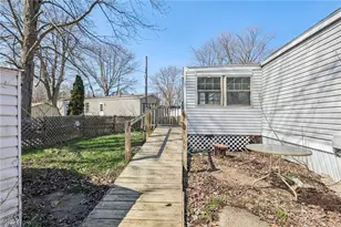 6800 Lake Rd W, Geneva, OH 44041 - Photo 18