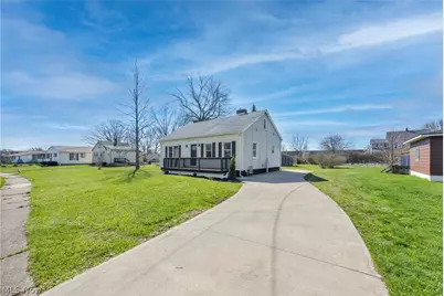 800 Independence Avenue, Akron, OH 44310 - Photo 36