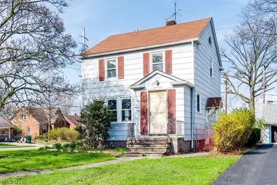 860 E 232nd Street, Euclid, OH 44123 - Photo 2