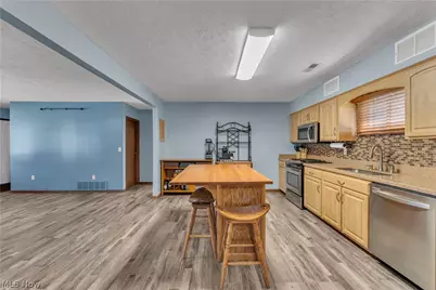 15064 W River Road, Columbia Station, OH 44028 - Photo 4